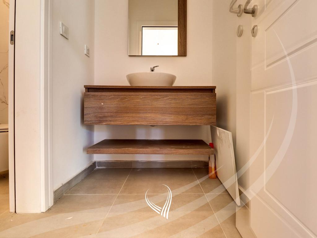 House with 299.81m2 for rent in the Royal Green Residence neighborhood - Zllatar14