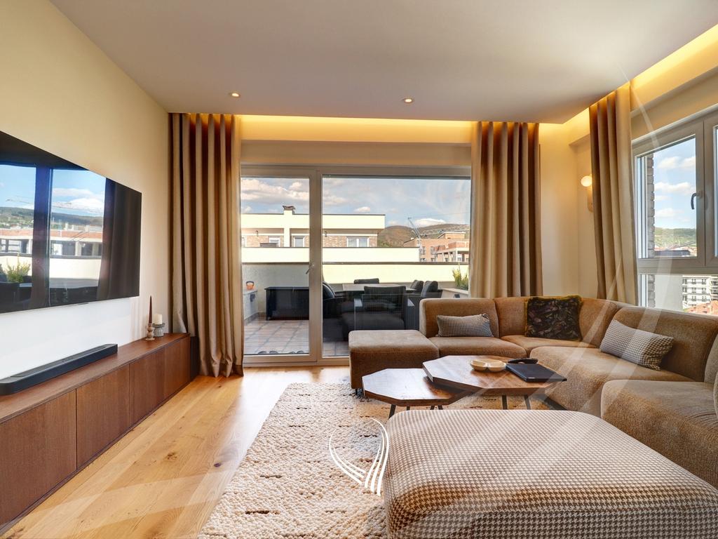 Penthouse with 3 bedrooms for rent in Mati 1 neighborhood1