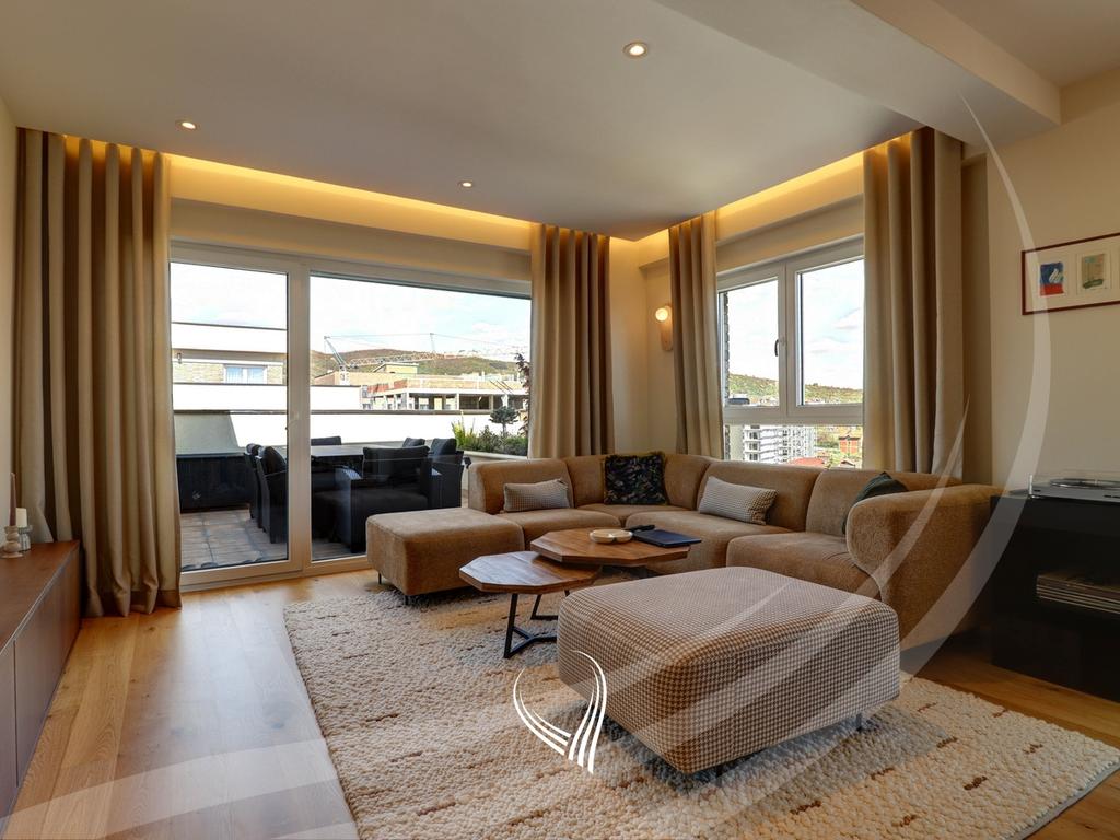 Penthouse with 3 bedrooms for rent in Mati 1 neighborhood2