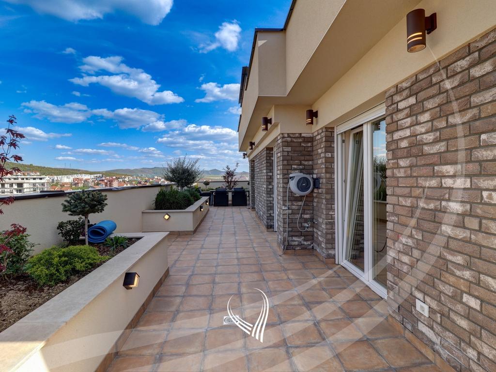 Penthouse with 3 bedrooms for rent in Mati 1 neighborhood17