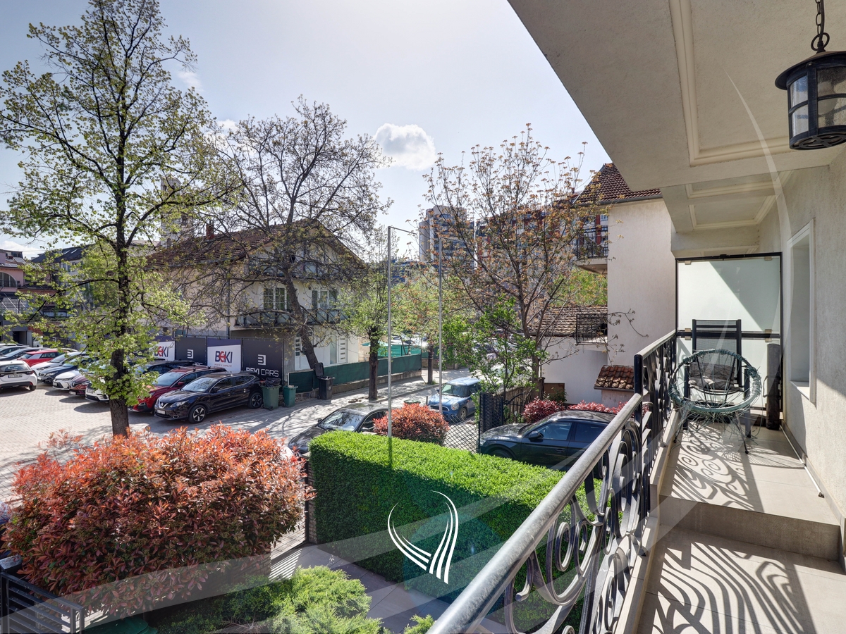 Zyre me 5 dhoma pune me qira në lagjen Pejton19