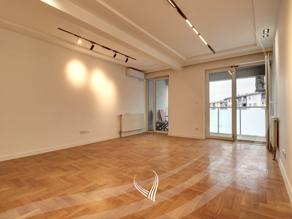 Zyre me 3 dhoma pune me qira në lagjen Ulpiana2