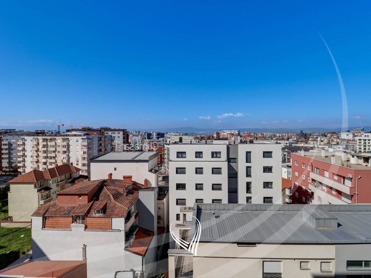 Banesë me 2 dhoma gjumi në shitje në lagjen Mati 1 – Mega Building12
