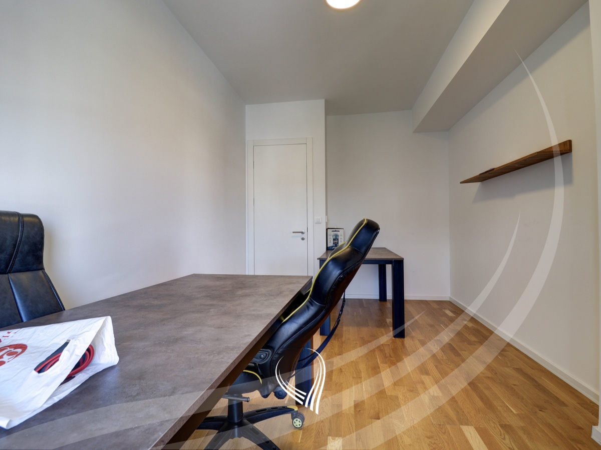 Zyre me 3 dhoma pune me qira në lagjen Lakrishtë – Dukagjini Residence5