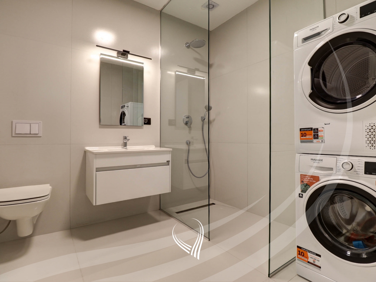 Shtëpi me 4 dhoma gjumi me qira në lagjen Marigona Hill15