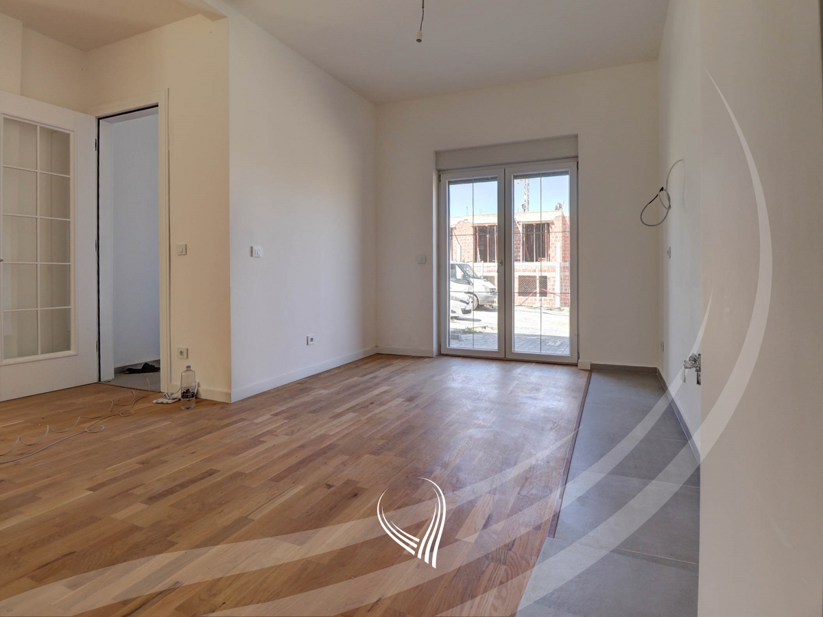 House with 299.81m2 for rent in the Royal Green Residence neighborhood - Zllatar3