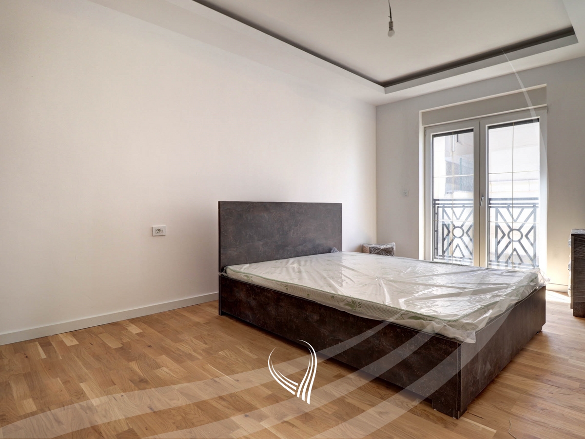 House with 299.81m2 for rent in the Royal Green Residence neighborhood - Zllatar4