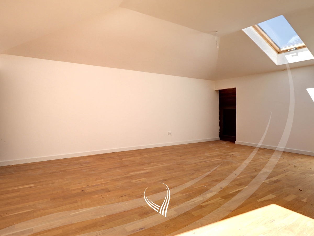 House with 299.81m2 for rent in the Royal Green Residence neighborhood - Zllatar7