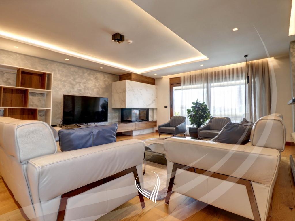 Penthouse me 3 dhoma gjumi me qira në lagjen Arbëria – Dragodan