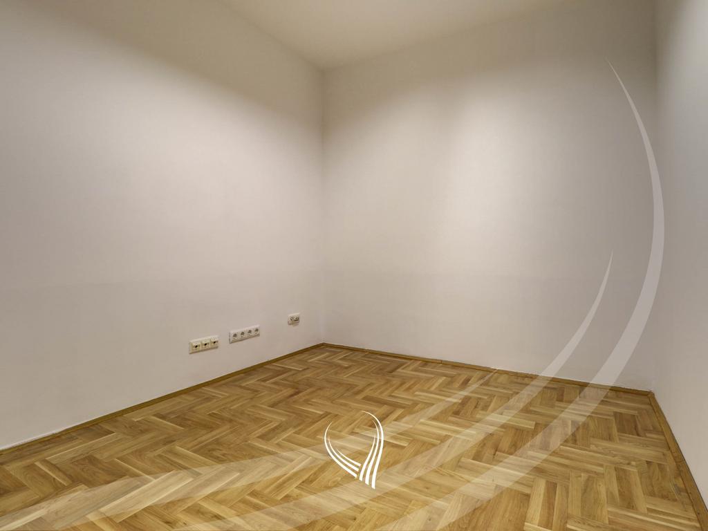 Zyre me 7 dhoma pune me qira në lagjen Pejton4