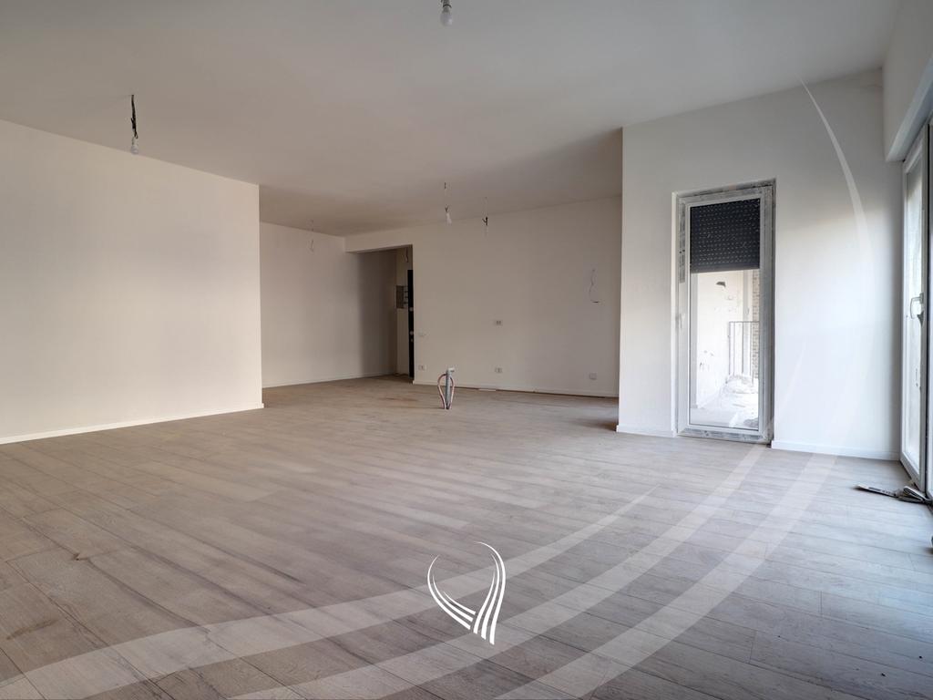 Banesë me 4 dhoma gjumi në shitje në lagjen Veternik - Gate Residence2