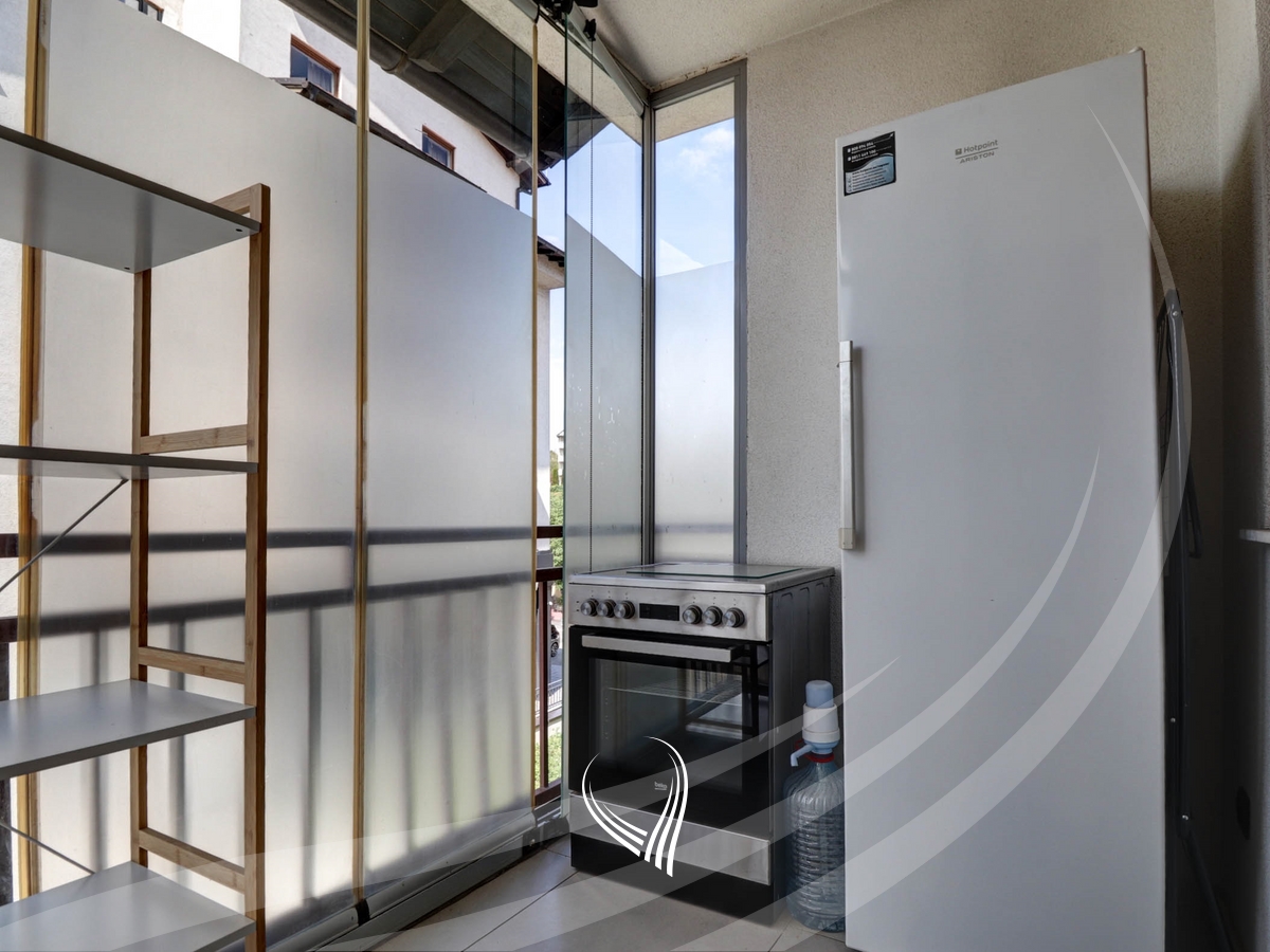 Penthouse me 3 dhoma gjumi me qira në lagjen Arbëria – Dragodan14