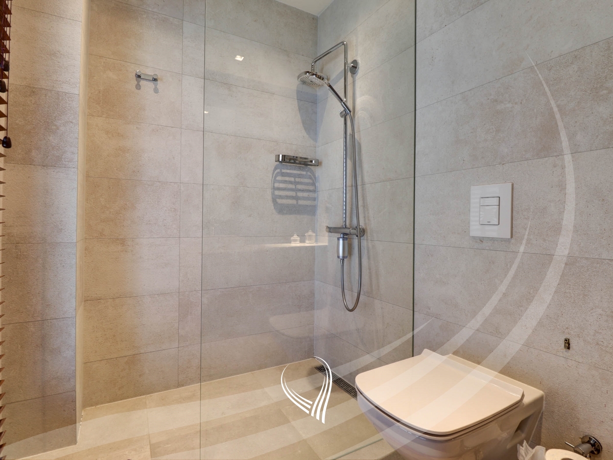 Penthouse me 3 dhoma gjumi me qira në lagjen Arbëria – Dragodan19