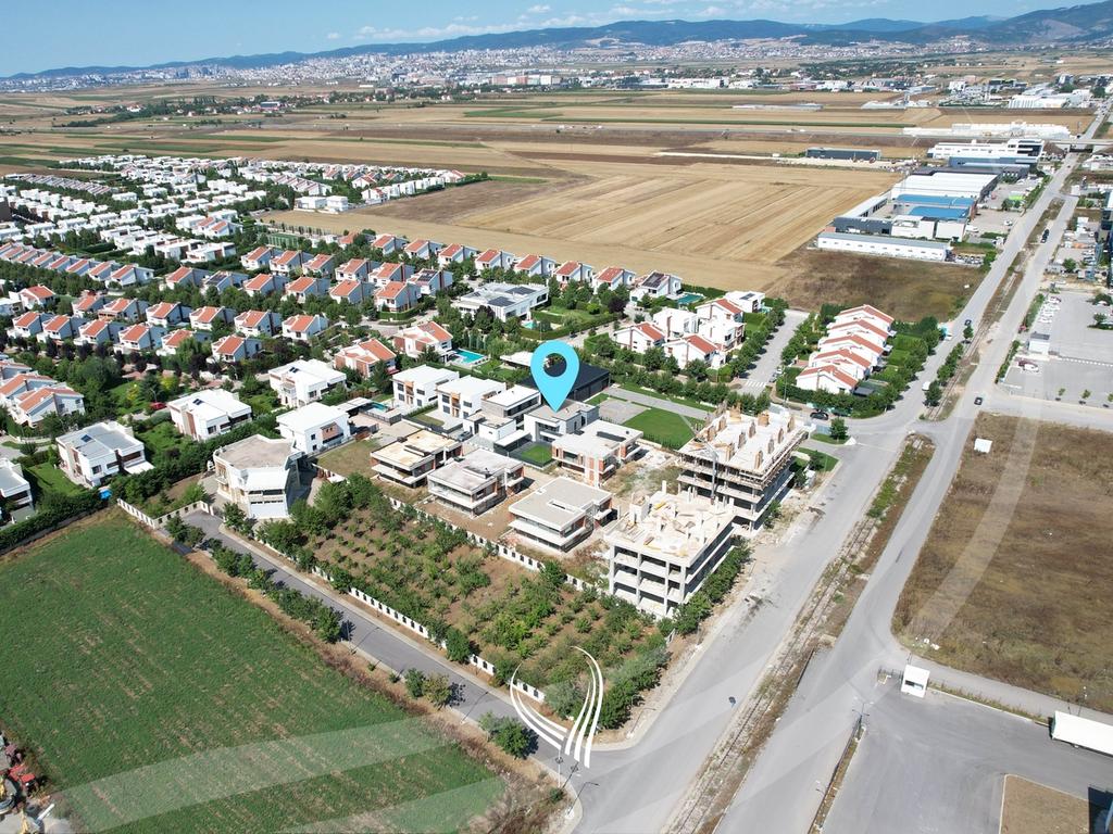 Shtëpi me 4 dhoma gjumi në shitje në Preoc – afër lagjes Marigona Residence38