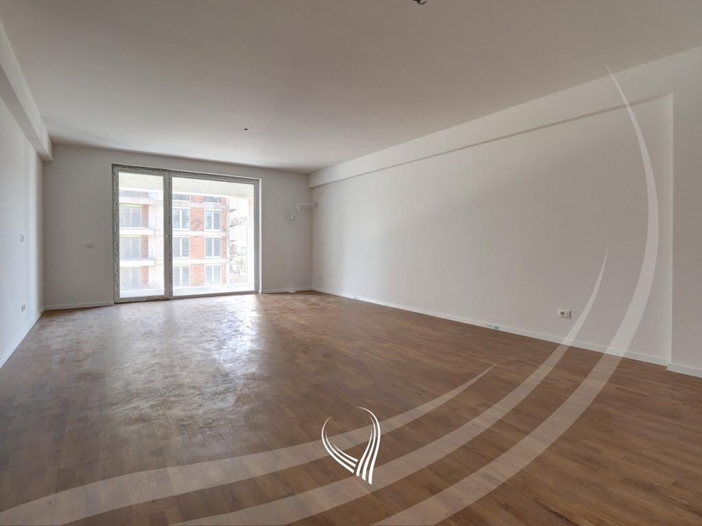 Banesë me 3 dhoma gjumi në shitje në lagjen e Muhaxherëve1