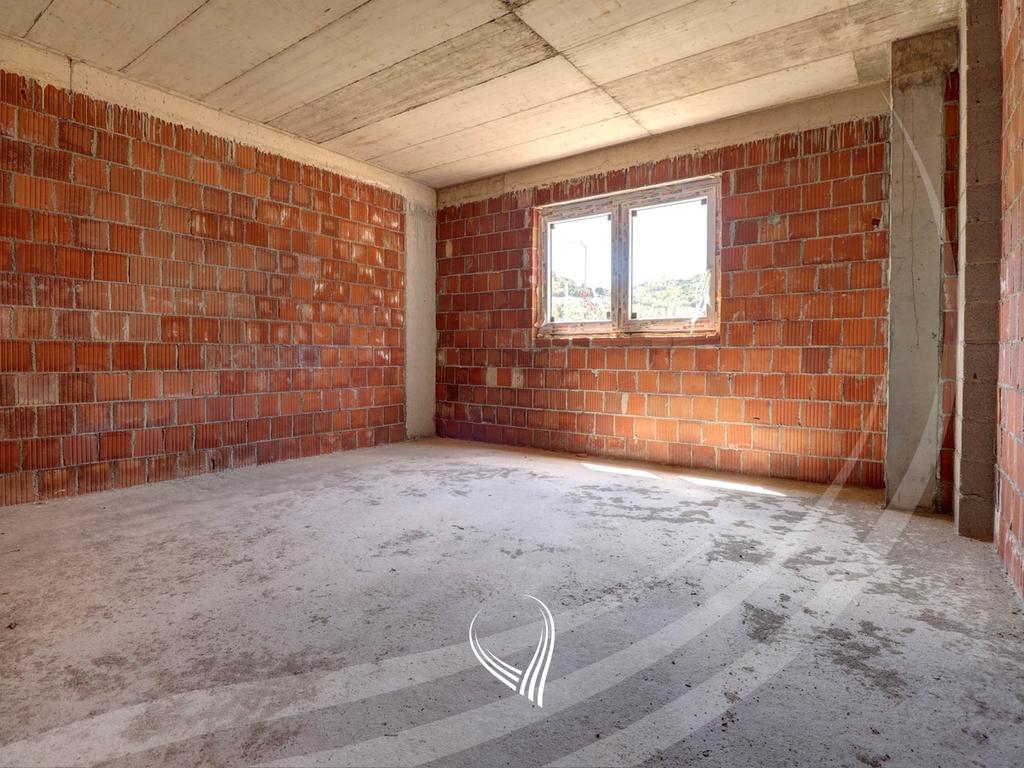 Shtëpi 322m2 në shitje në Lagjen e Gjelbërt10