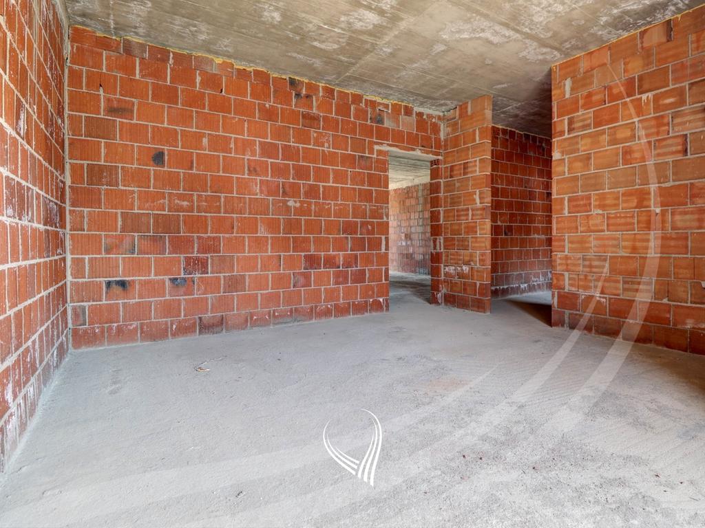 Shtëpi 322m2 në shitje në Lagjen e Gjelbërt15