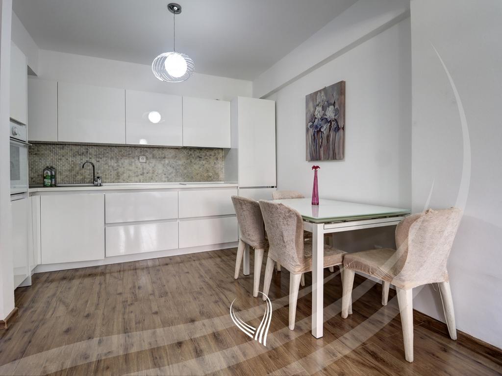 Banesë me 2 dhoma gjumi me qira në lagjen Mati 1 – Rruga C3