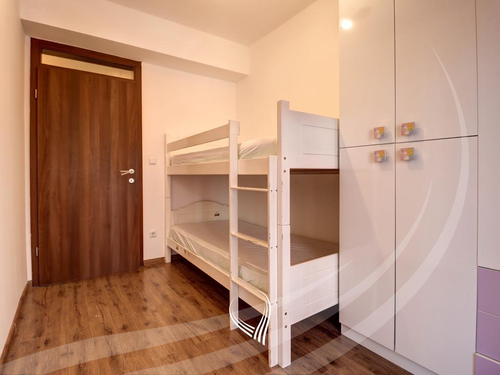 Banesë me 2 dhoma gjumi me qira në lagjen Mati 1 – Rruga C7