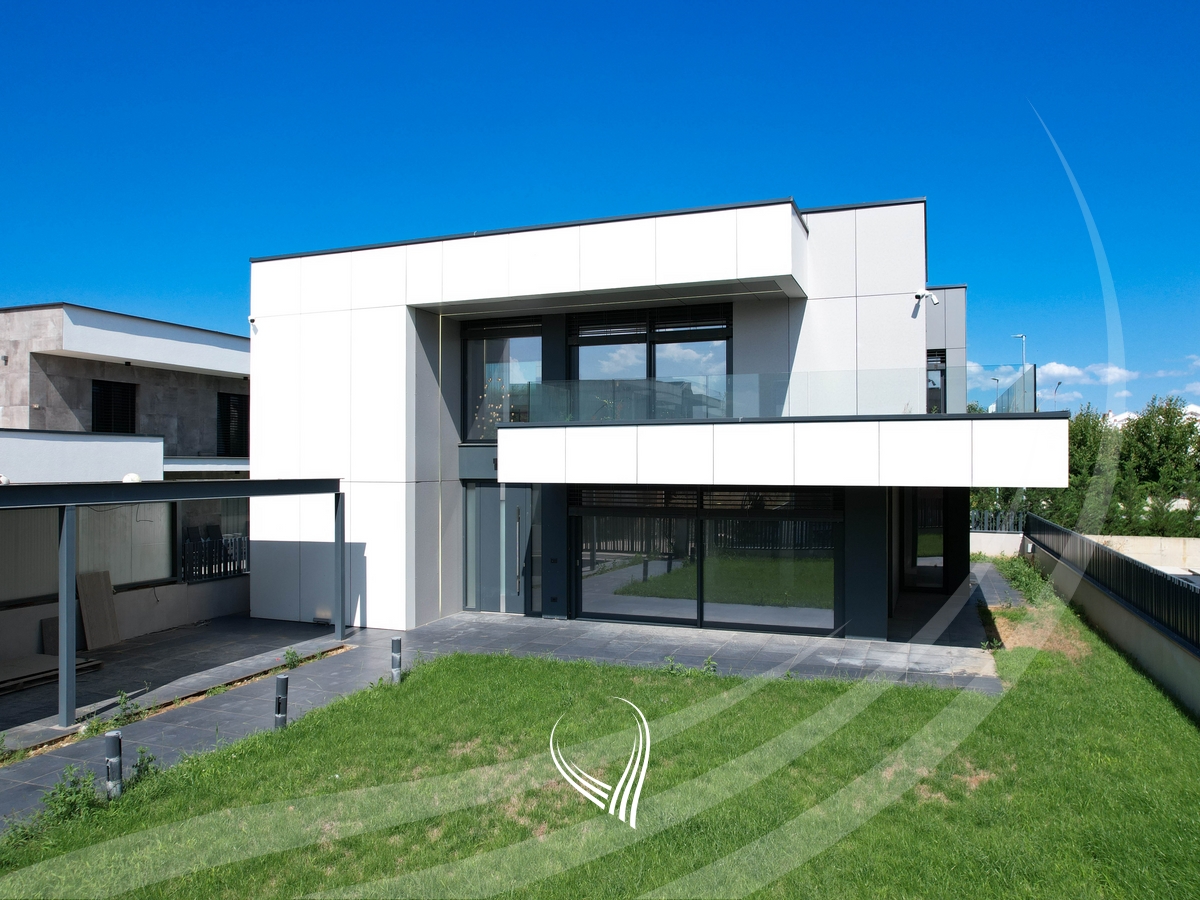 Shtëpi me 4 dhoma gjumi në shitje në Preoc – afër lagjes Marigona Residence1