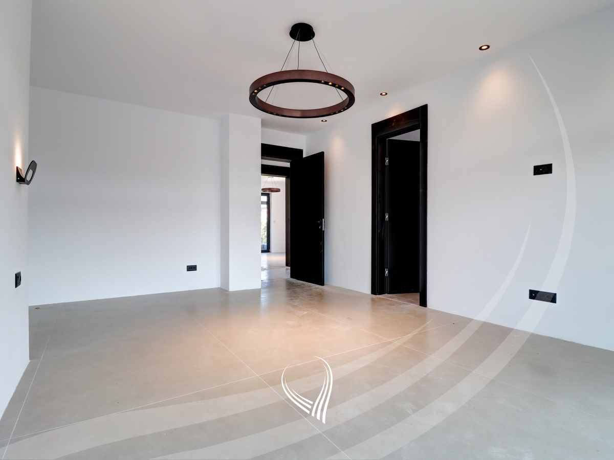 Shtëpi me 4 dhoma gjumi në shitje në Preoc – afër lagjes Marigona Residence17