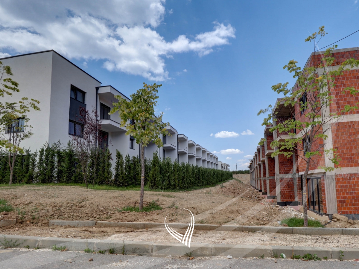 Shtëpi 322m2 në shitje në Lagjen e Gjelbërt23