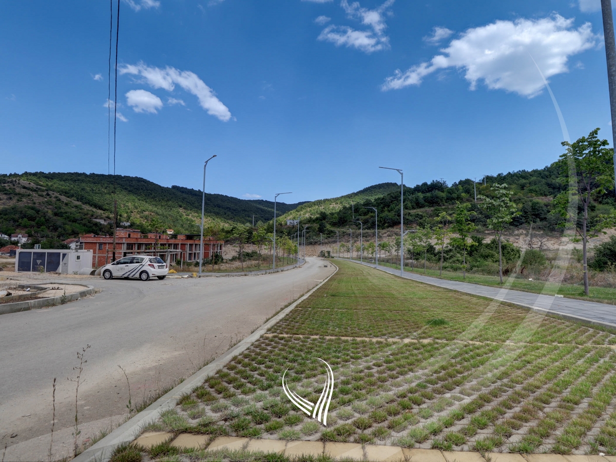 Shtëpi 322m2 në shitje në Lagjen e Gjelbërt25