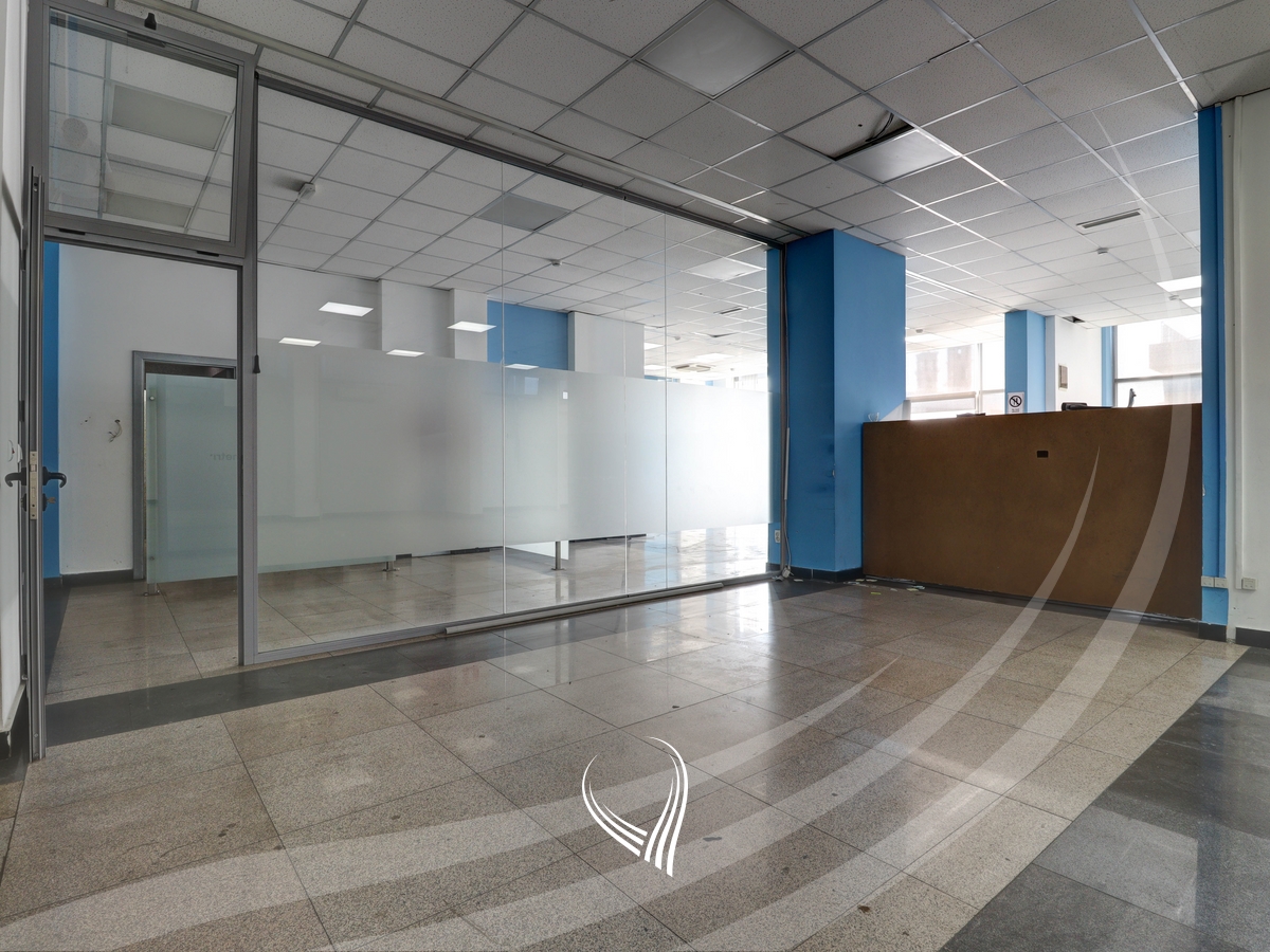 Zyre 934m2 for rent in the Pejton neighborhood15