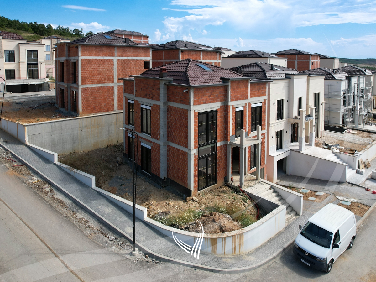 Shtëpi 350m2 – TIPI C, në shitje në lagjen Royal Green Residence – Zllatar15