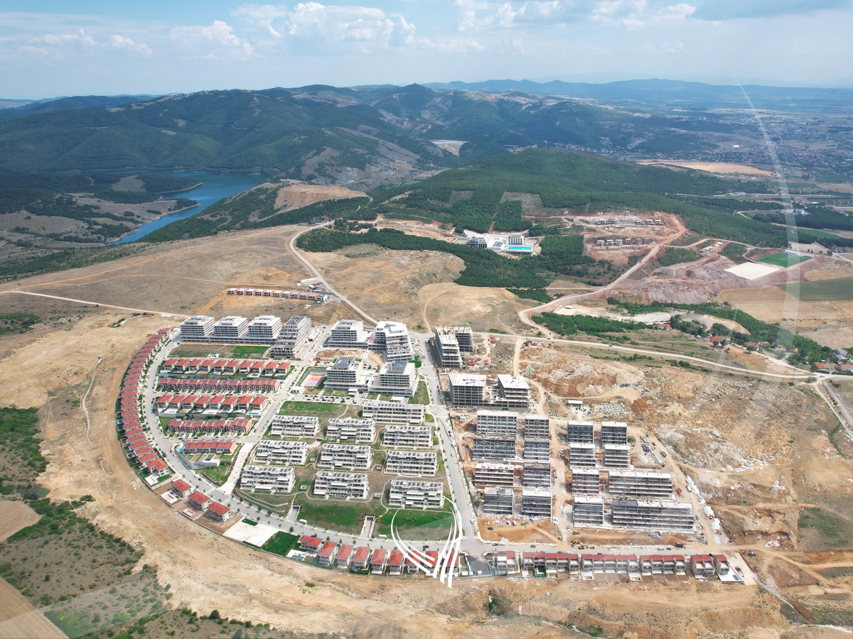Tarracier me 3 dhoma gjumi në lagjen Marigona Hill18