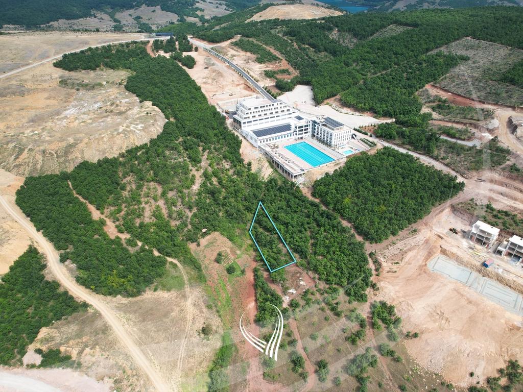 Tokë 9.15 ari në shitje në Hajvali – afër Marigona SUN2