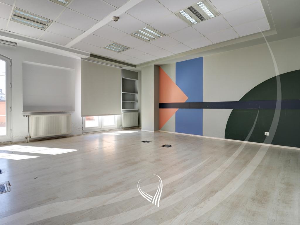 Commercial property 2,900m2 for rent in Aktash neighborhood2