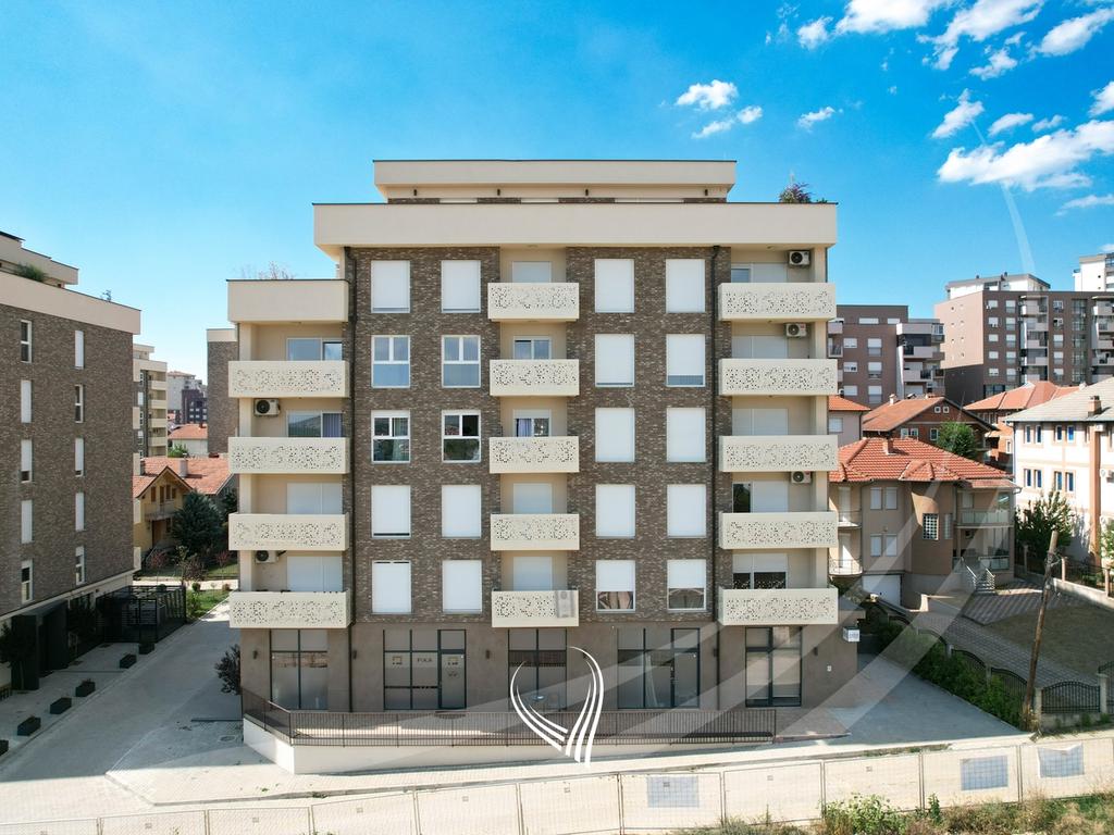 Lokal 147.45m2 në shitje në lagjen Mati 1 – Pika Comfort1