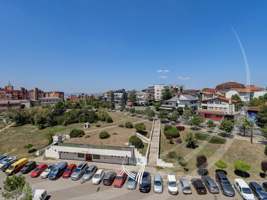 Banesë me 2 dhoma gjumi me qira në lagjen Bregu i Diellit11