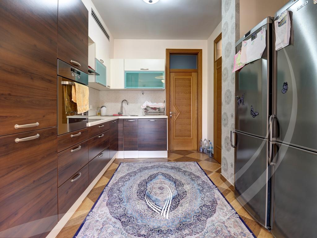 4-bedroom apartment for rent in the Arbëria neighborhood – Dragaodan4