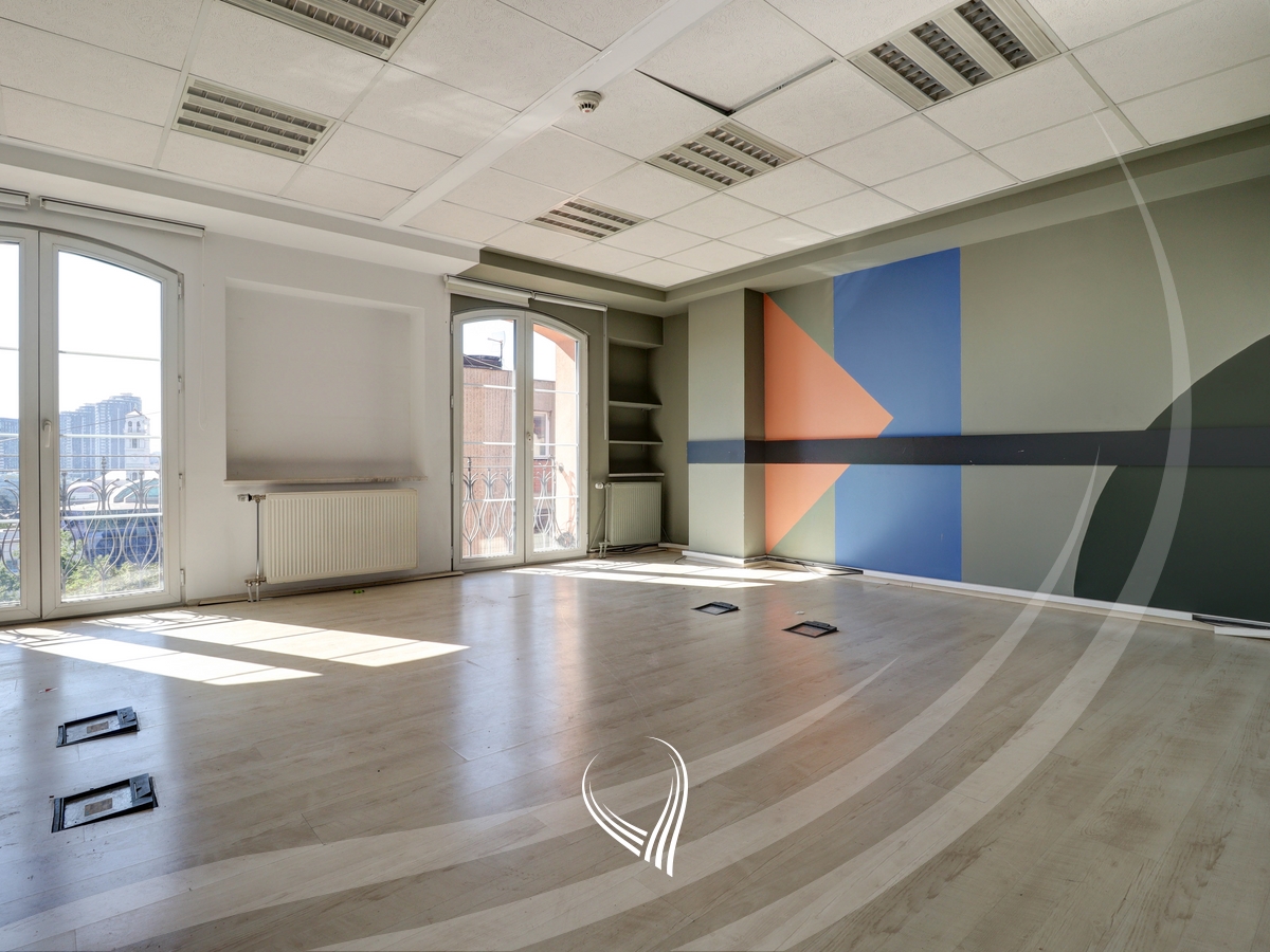 Commercial property 2,900m2 for rent in Aktash neighborhood11