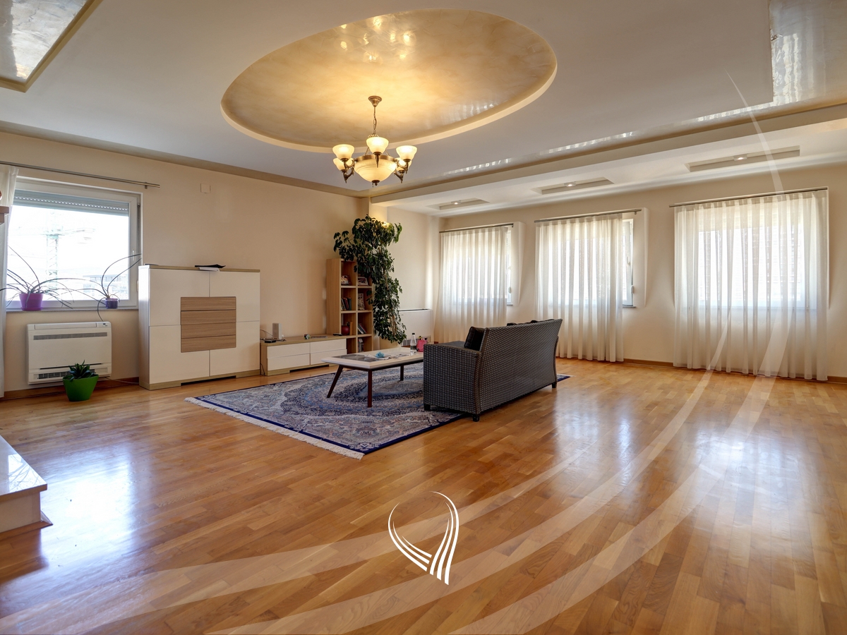 4-bedroom apartment for rent in the Arbëria neighborhood – Dragaodan2