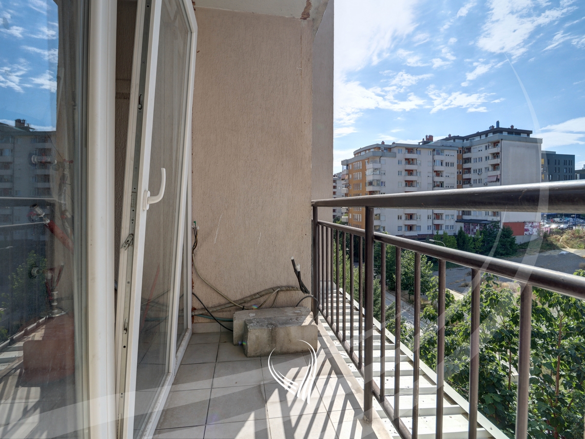 4-bedroom apartment for rent in the Arbëria neighborhood – Dragaodan15