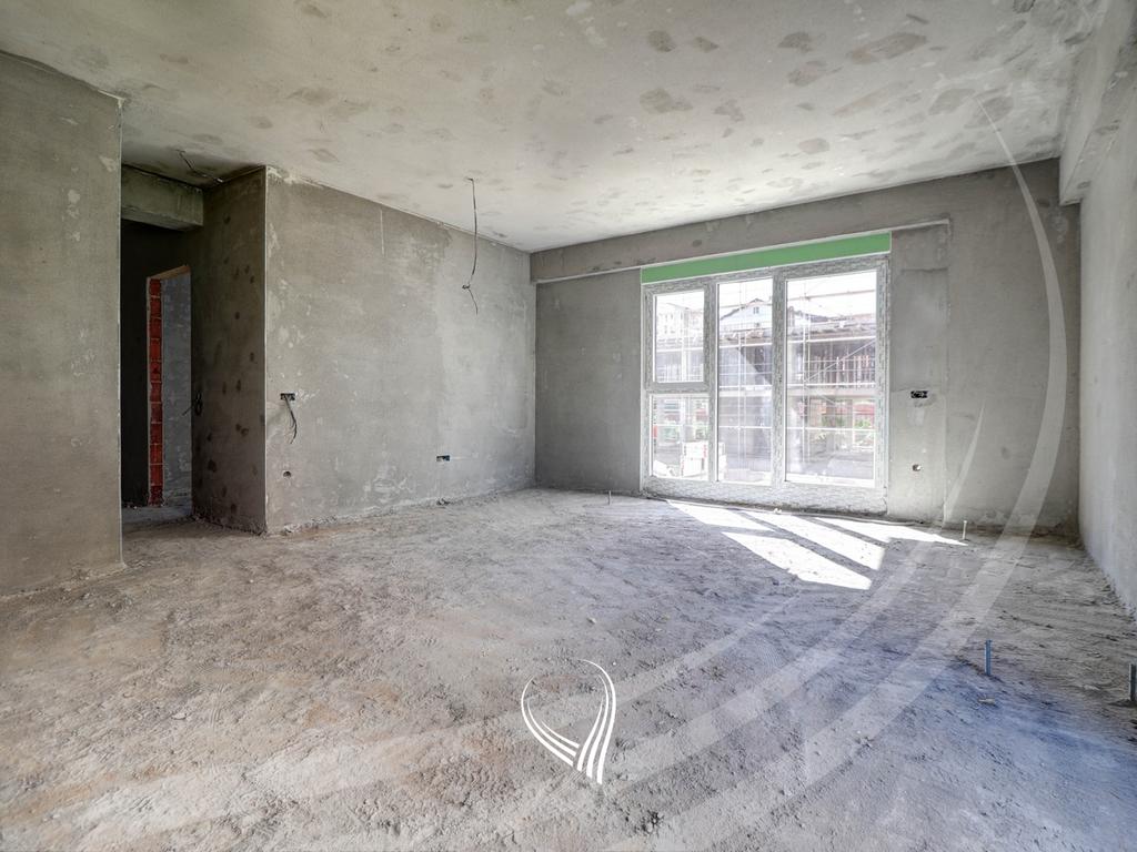 Banesë me 3 dhoma gjumi në shitje në lagjen Mati 11