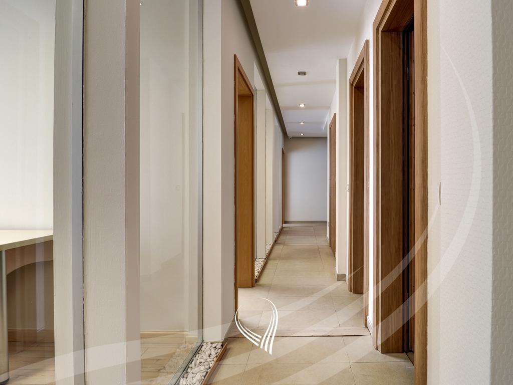 Office space with 7 rooms for rent in the Dardania neighborhood10