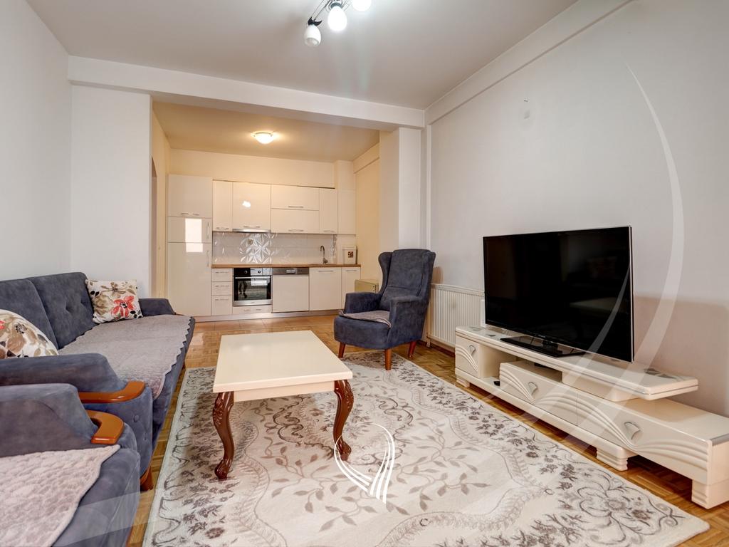 2-bedroom apartment for rent in the Center