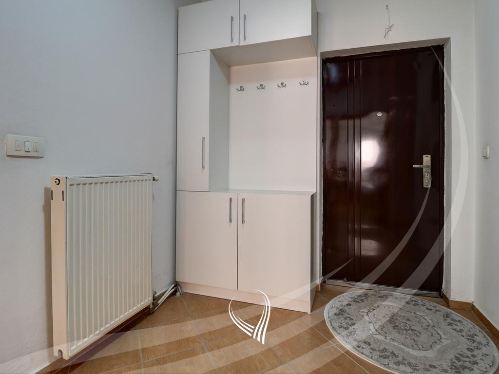 2-bedroom apartment for rent in the Center8