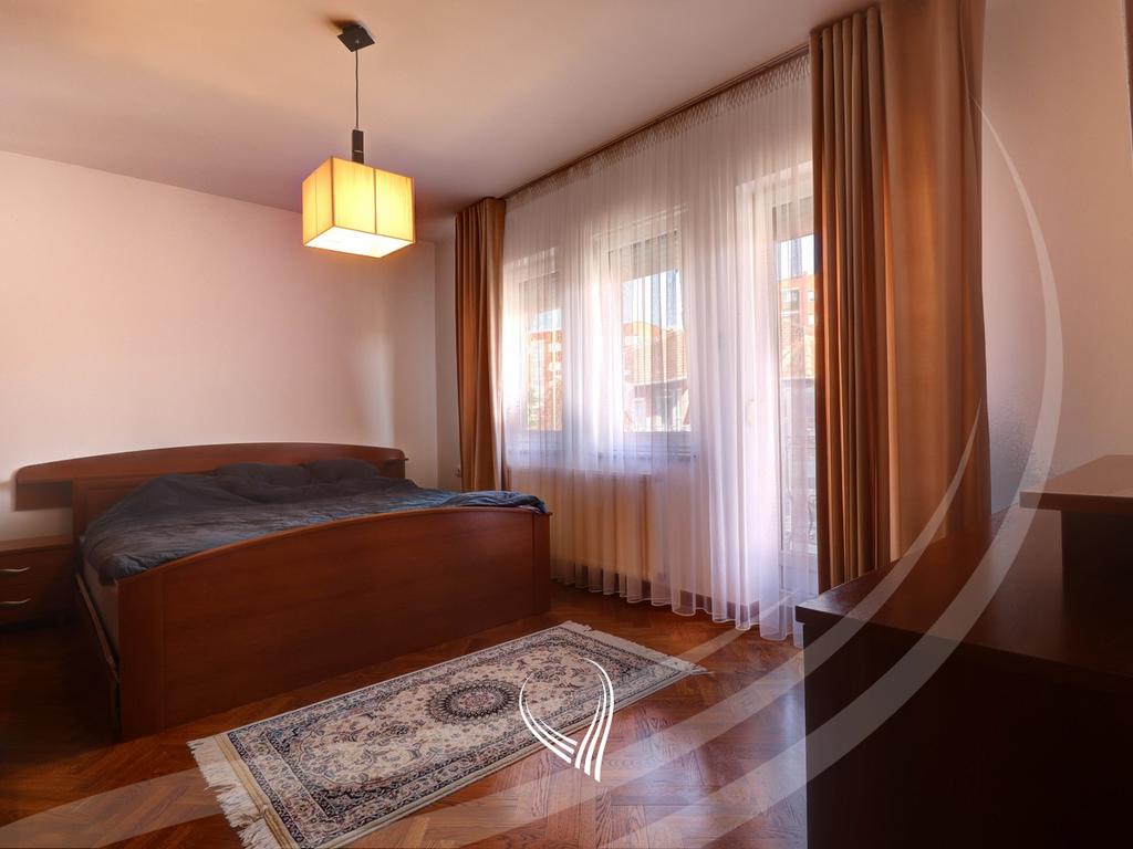 Shtëpi 410m2 në shitje në lagjen Bregu I Diellit – Lagjja e Profesorëve14