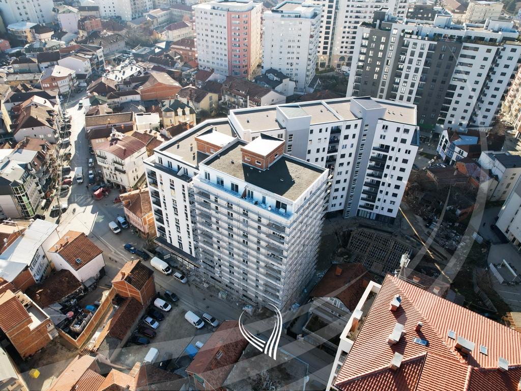Banesë me 2 dhoma gjumi në shitje në lagjen Tophane9