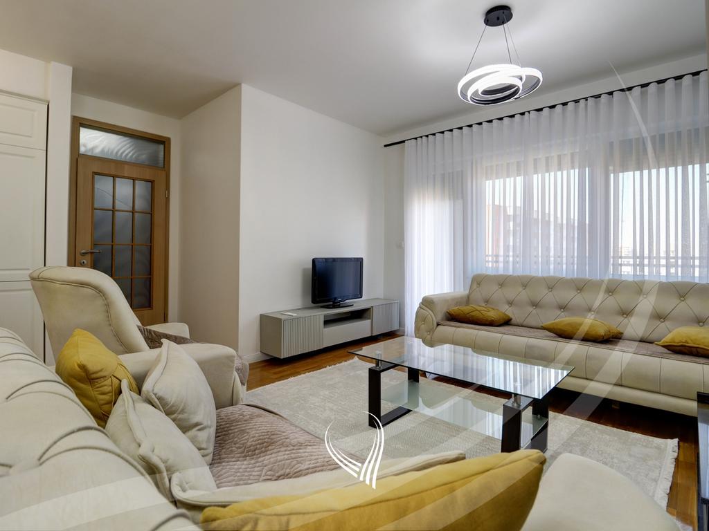 Banesë me 2 dhoma gjumi më qira në lagjen Kalabria – Emshir2