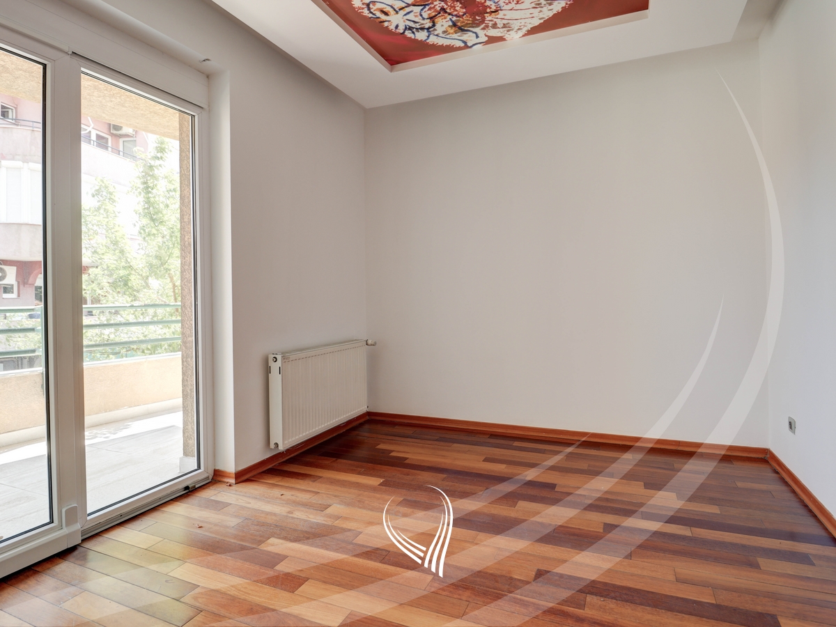 Banesë me 3 dhoma gjumi me qira në lagjen Pejton3