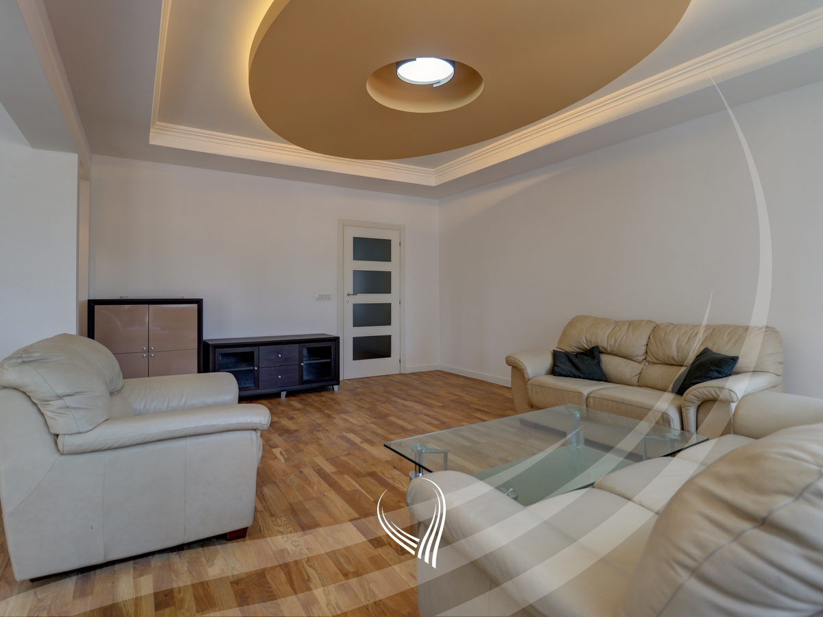 Banesë me 3 dhoma gjumi me qira në lagjen Pejton3