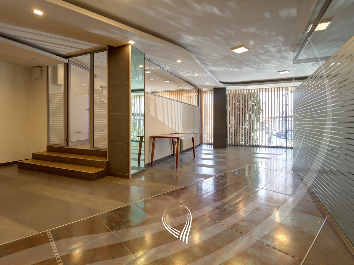 130m2 commercial space for rent in the Pejton neighborhood1