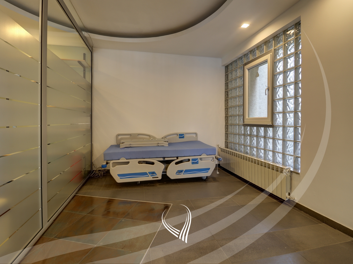130m2 commercial space for rent in the Pejton neighborhood6