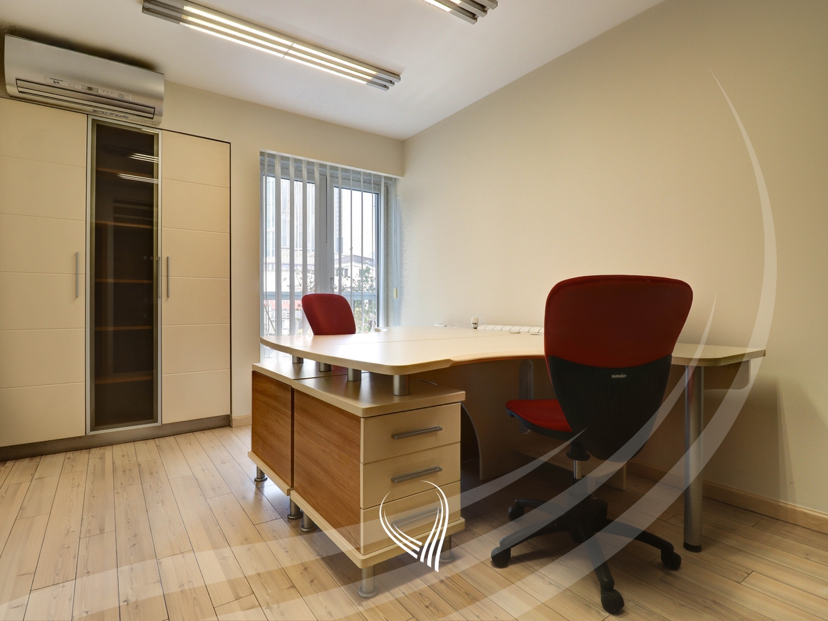 Office space with 7 rooms for rent in the Dardania neighborhood5